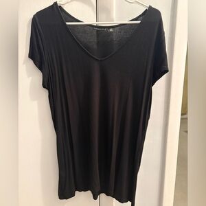 Tahari Classic Black Short Sleeve Top